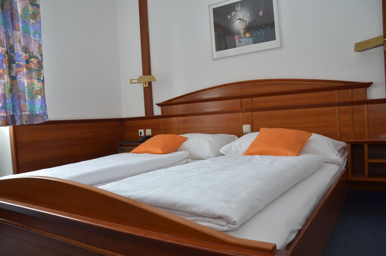 Gasthof Stoeckler Otel Enns Dış mekan fotoğraf