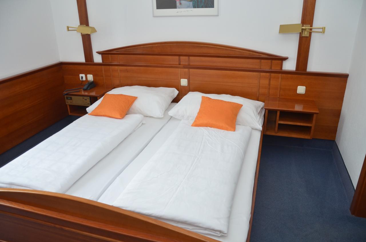 Gasthof Stoeckler Otel Enns Dış mekan fotoğraf